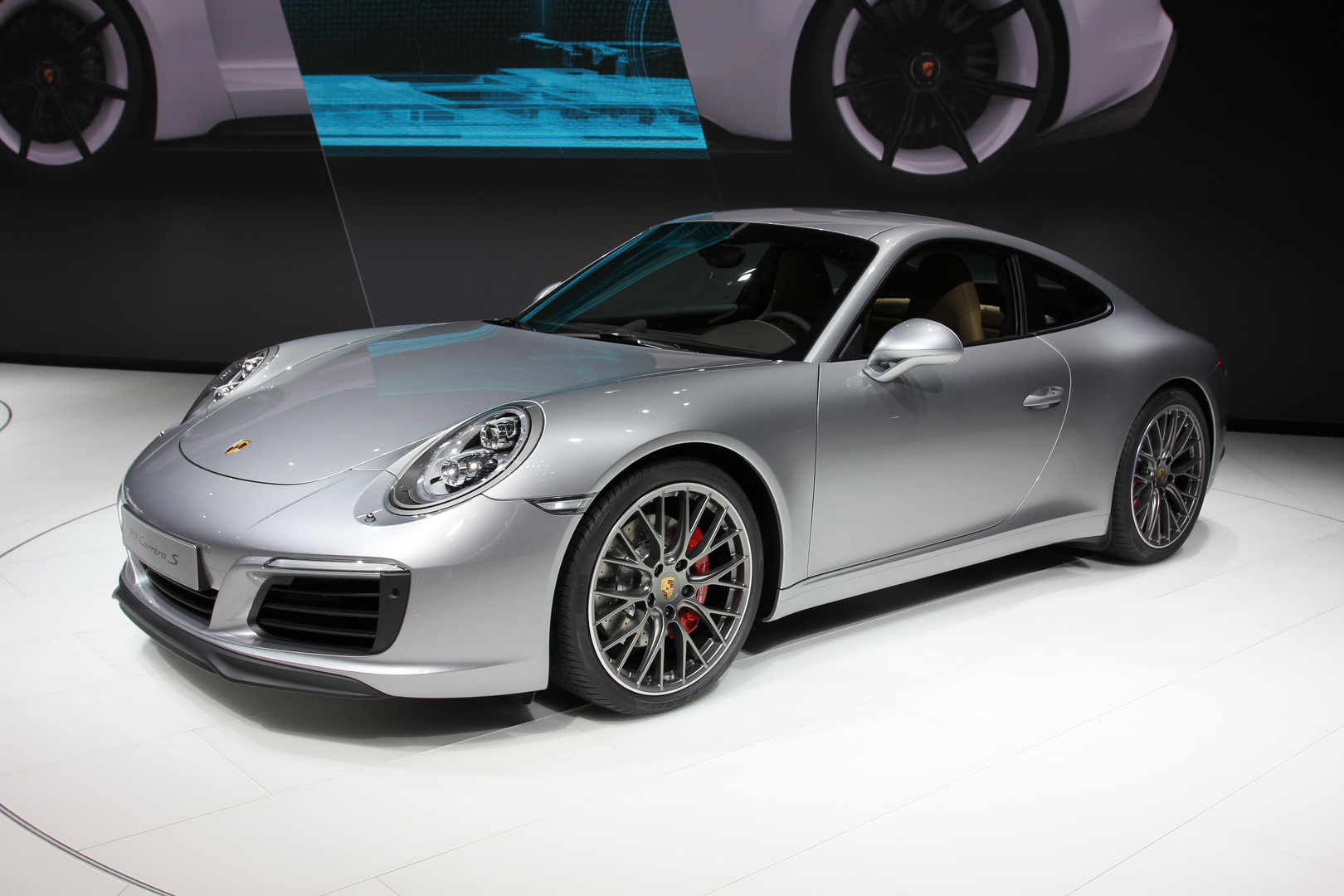 NEW 911 - IAA 2015