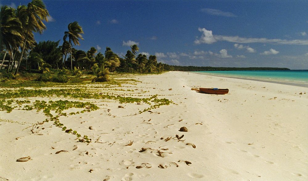 New Caledonia Ouvea Muli Beach