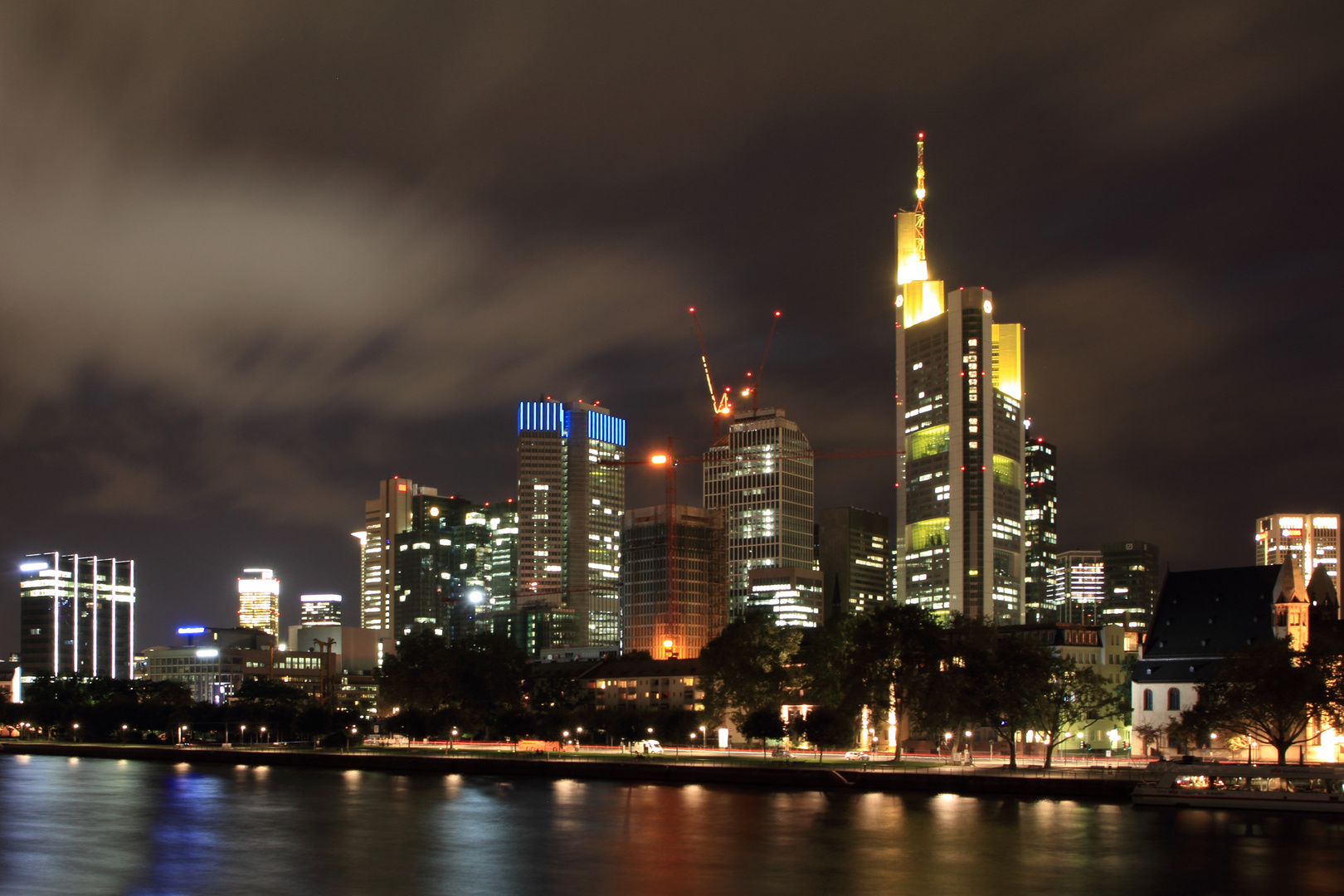 New- Frankfurt bei Nacht 2