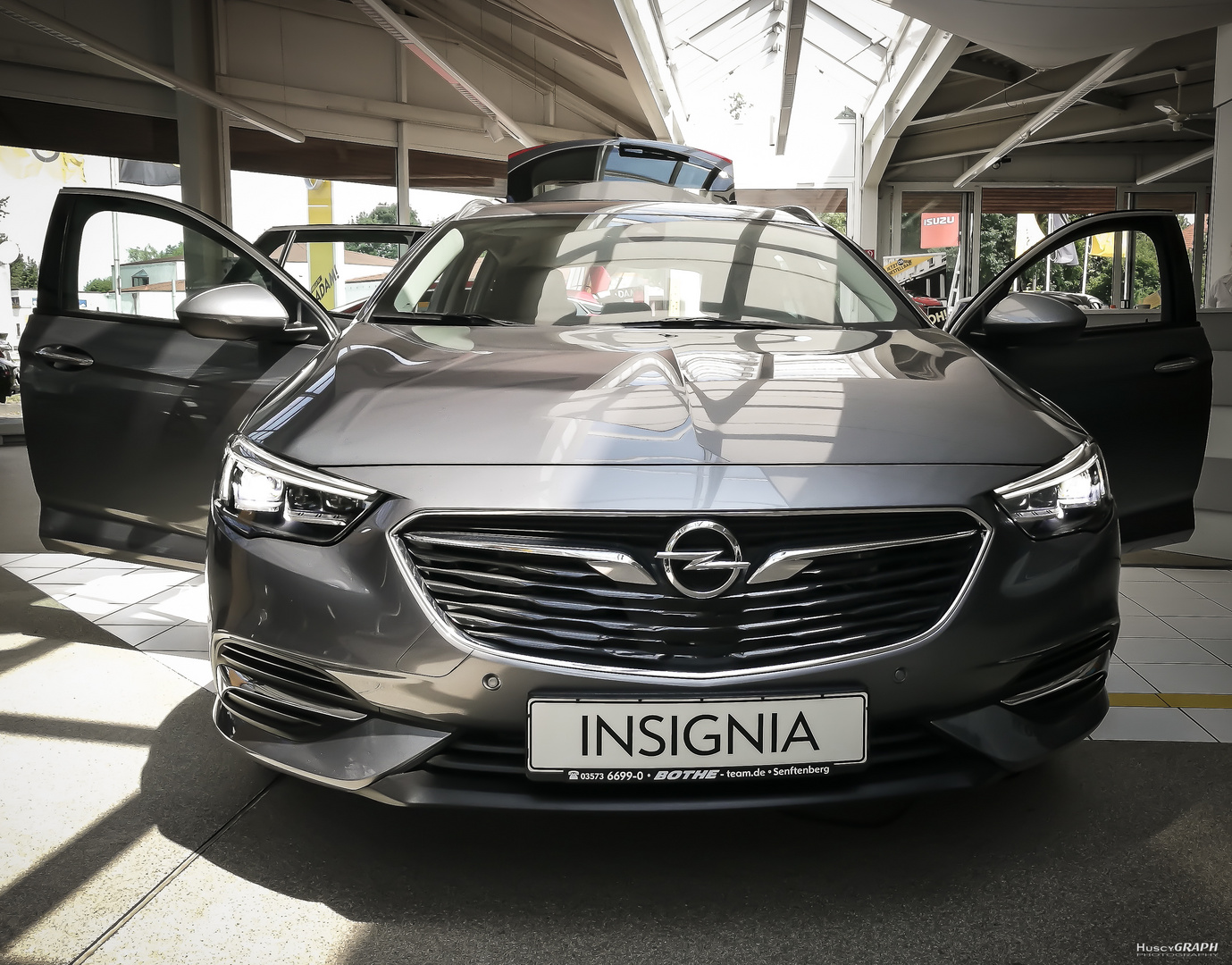 ...new opel insignia...