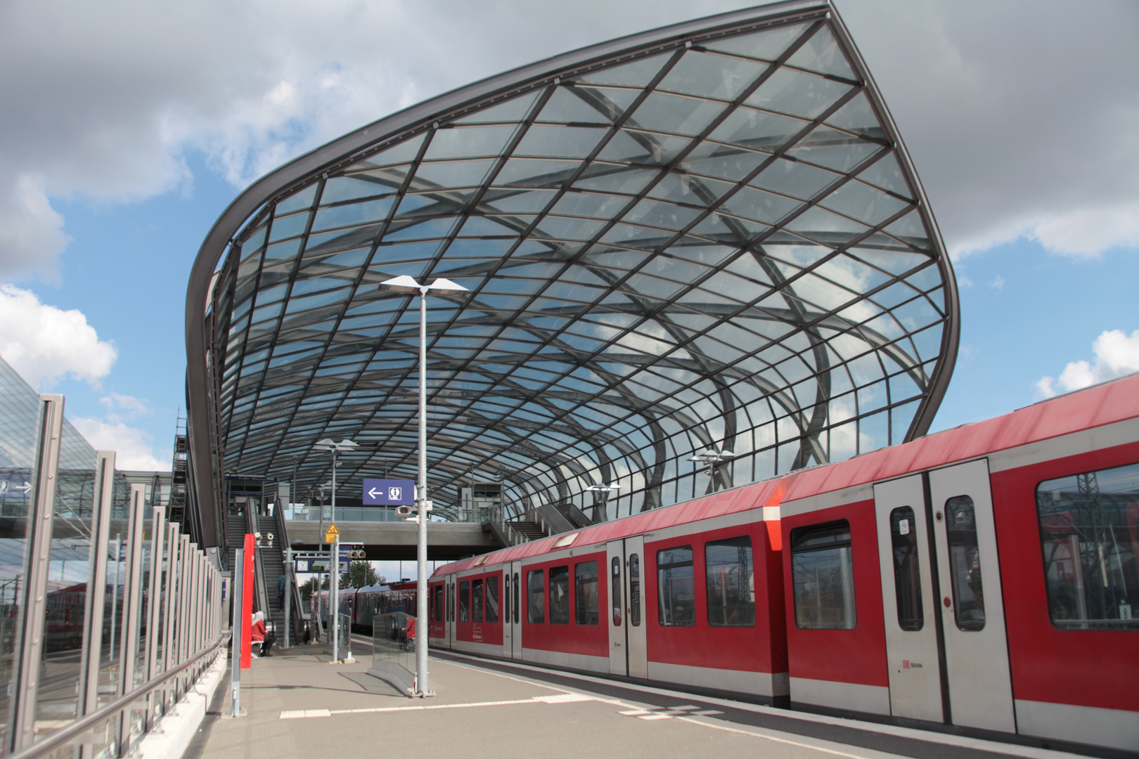 NEW STATION ELBBRÜCKEN