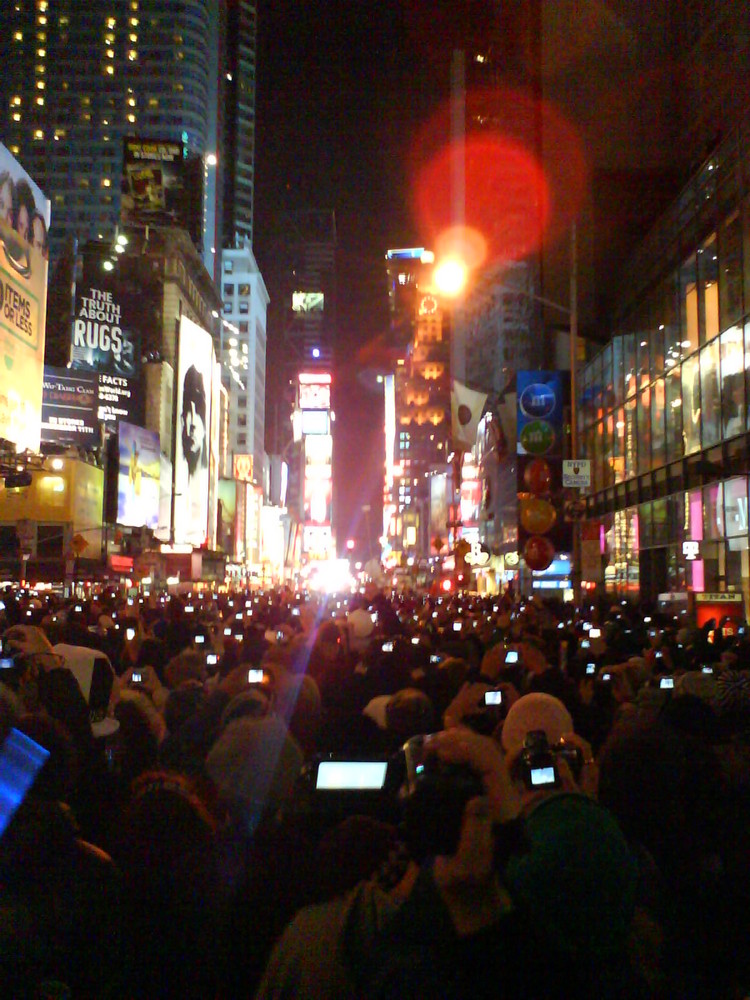 New Year 2008 Time Square 1 Minute left....