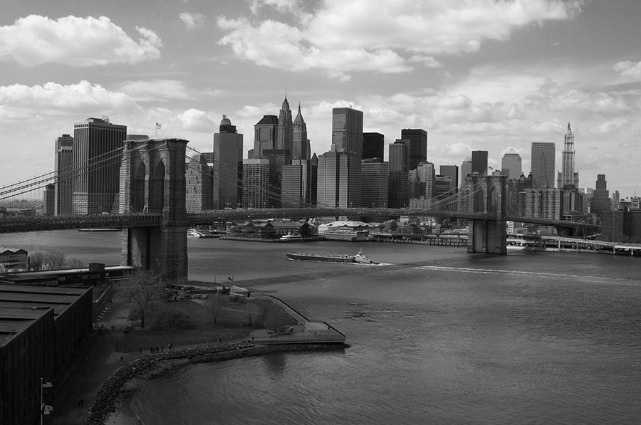 New York, Brooklyn Bridge, April 2006