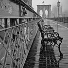 New York - Brooklyn Bridge im Nebel