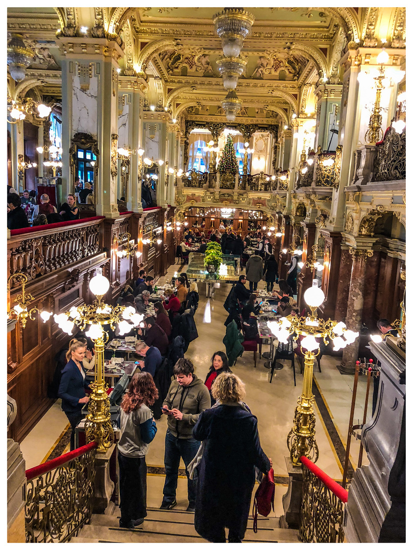 New York cafe, Budapest 