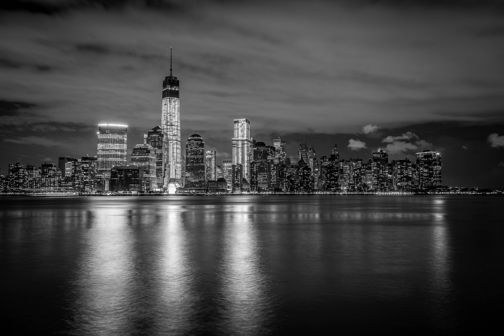 New York City - One World Trade Center at night - B/W