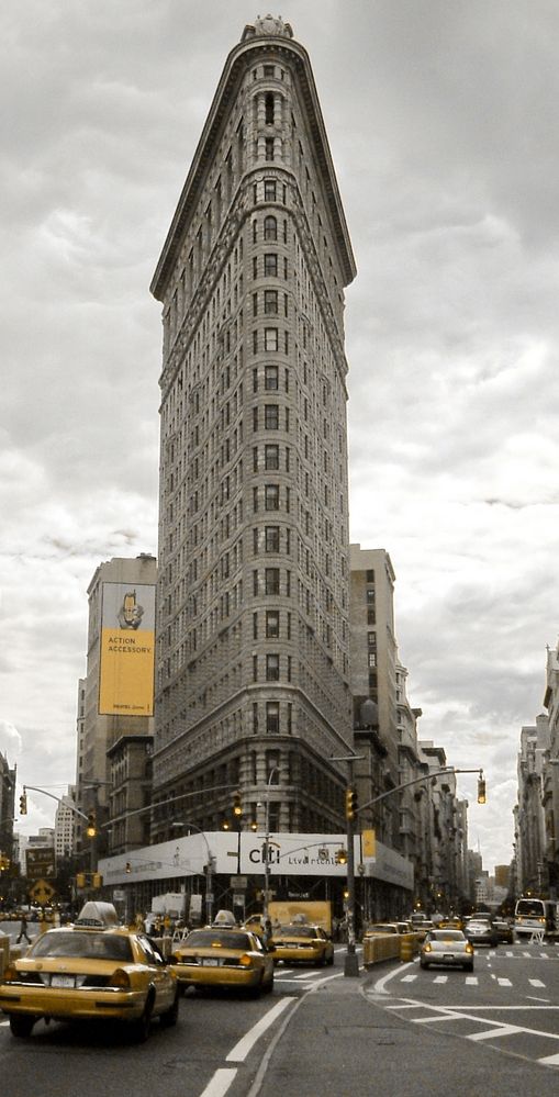 New York Flatiron Building (2)