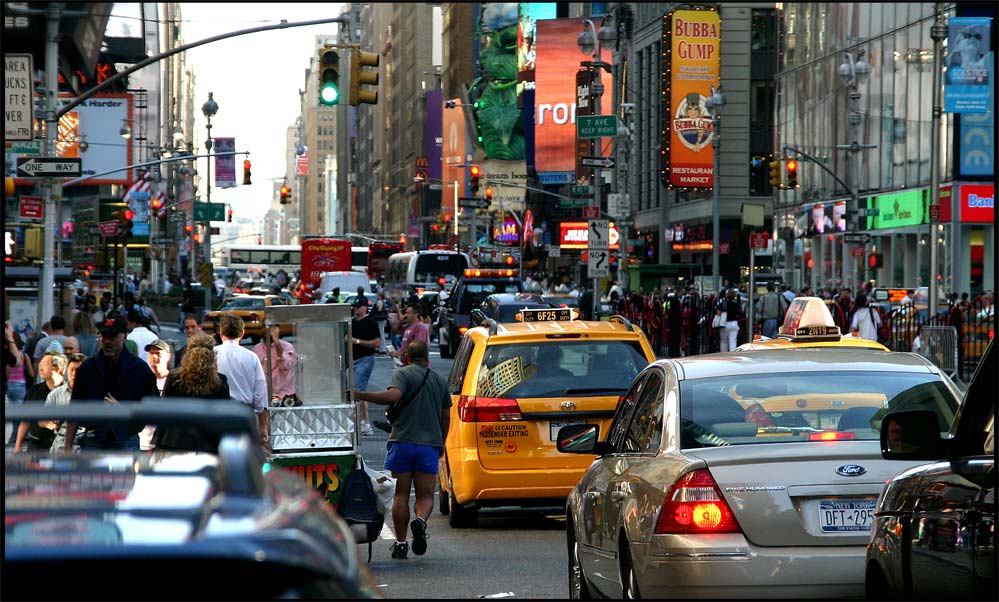 New York Moments #20 - Crowded Streets