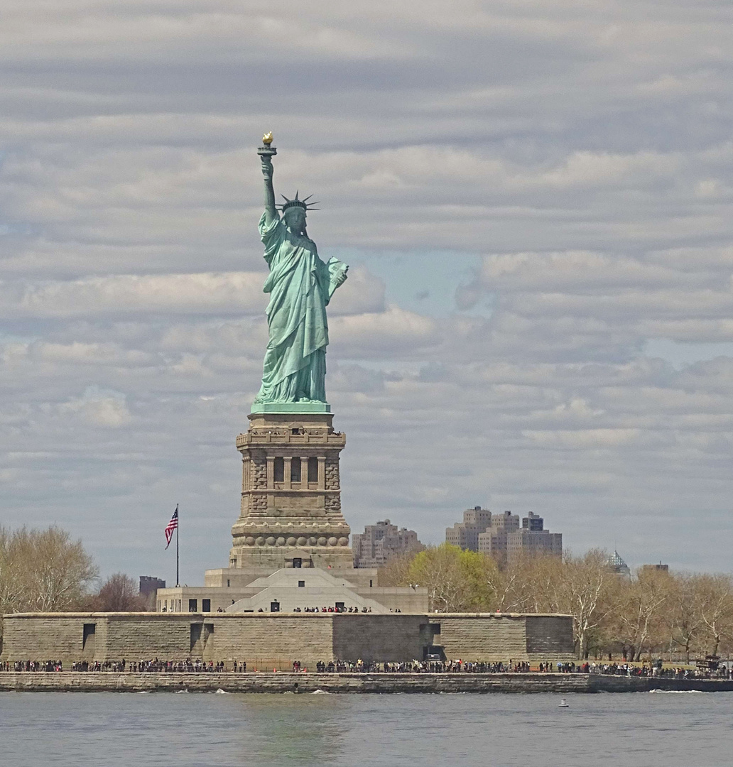 NEW YORK, NEW YORK - Lady Liberty