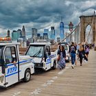 New York: NYPD auf der Brooklyn Bridge