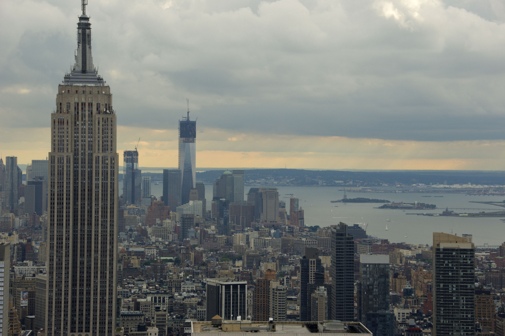 New York - Rockefeller Center - Top of the Rock - View on Empire State Building - 09