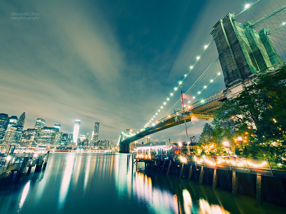 New York Skyline at Night / Brooklyn Bridge