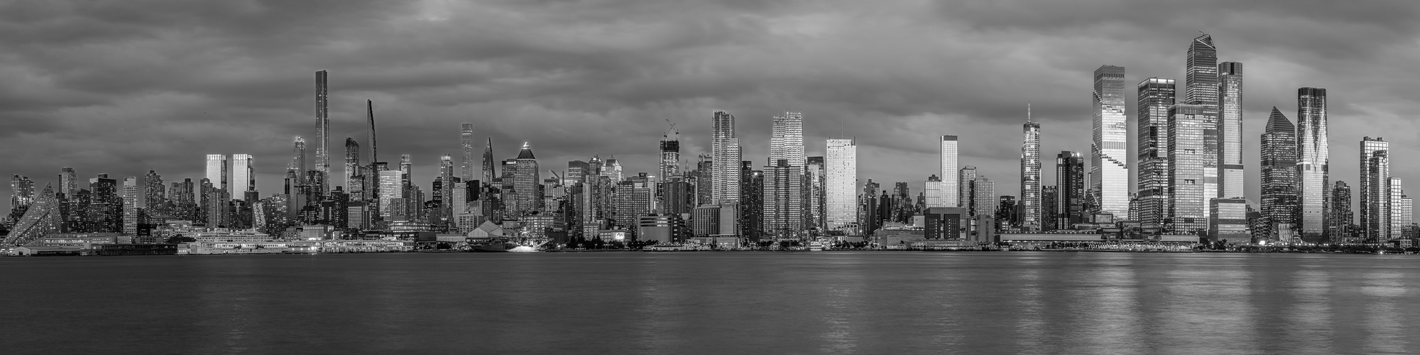 New York Skyline     s/w