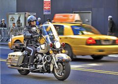 New Yorker Motorradcop