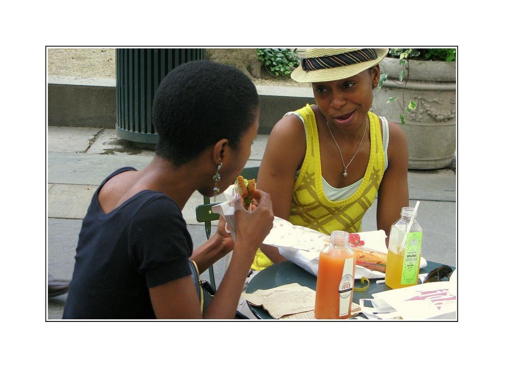 New Yorkers talking about lovers in Bryant Park