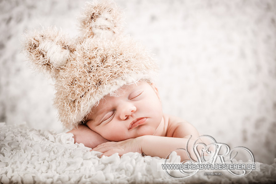 Newborn Emma Chloé, 9 Tage | (Babyfotograf Tübingen)