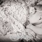 Newborn Leonie, 8 Tage | (Babyfotograf Calw)