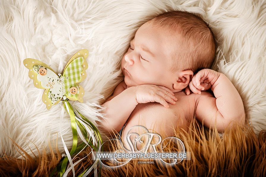 Newborn Rosalie, 9 Tage | (Babyfotograf in NRW)