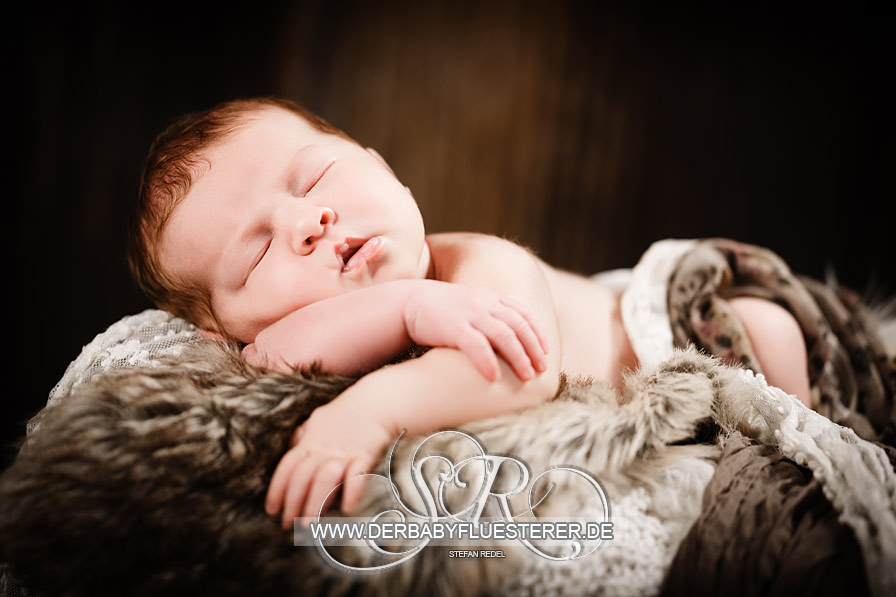 Newborn Sophia, 11 Tage | (Babyfotograf Rottweil)