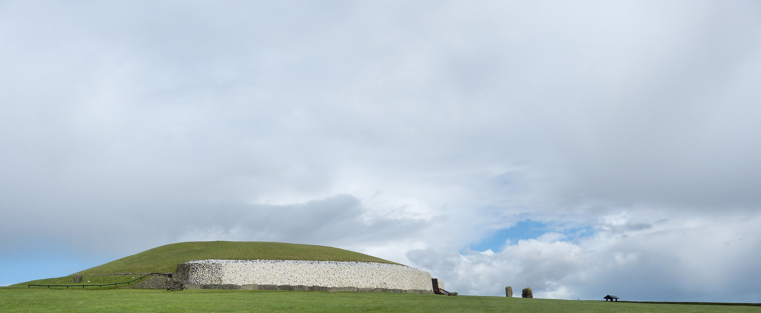 Newgrange - Brú na Bóinne