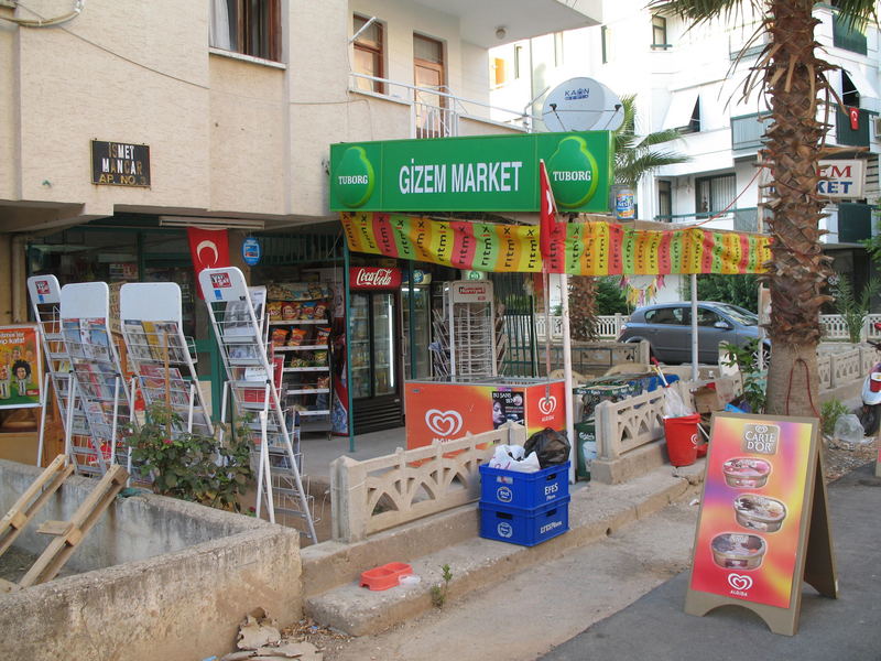 'newspaper kiosk' a little completed...