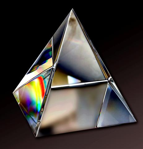 Newtons Experiment ~ Crystal Piramid