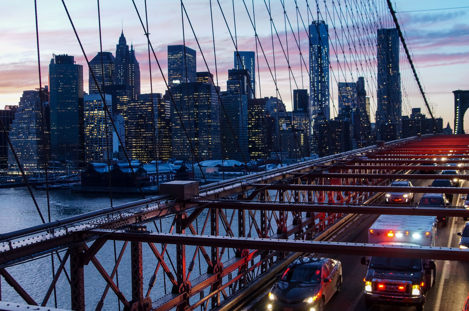 Ney York Verkehr Auf Der Brooklyn Bridge Foto Bild Architektur Stadtlandschaft Stadtlandschaften Bei Nacht Bilder Auf Fotocommunity