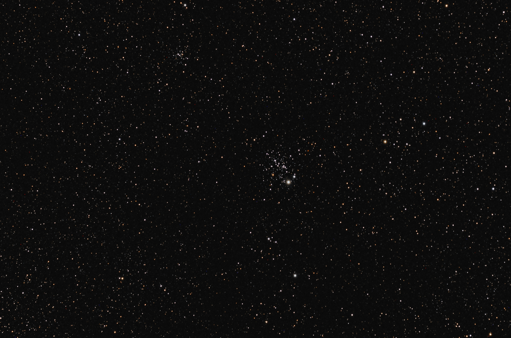 NGC 457 und NGC 436
