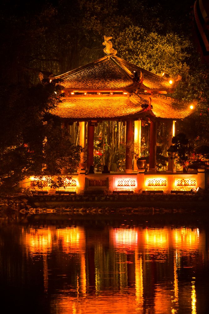 Ngoc Son Tempel im Hoan Kiem See Hanoi