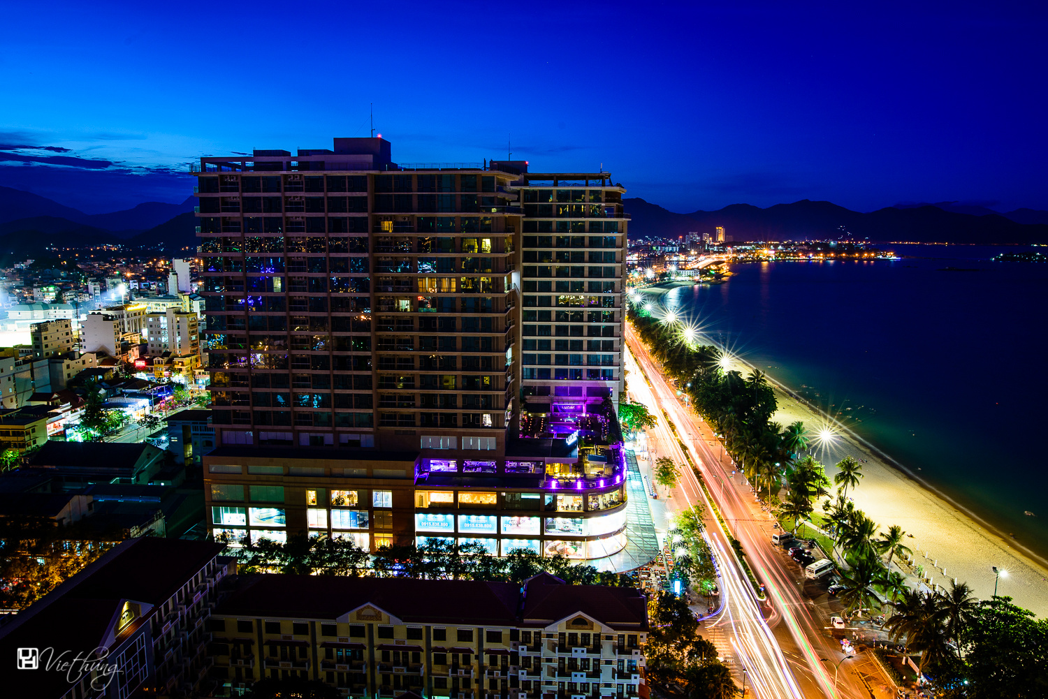 Nha Trang beach at night