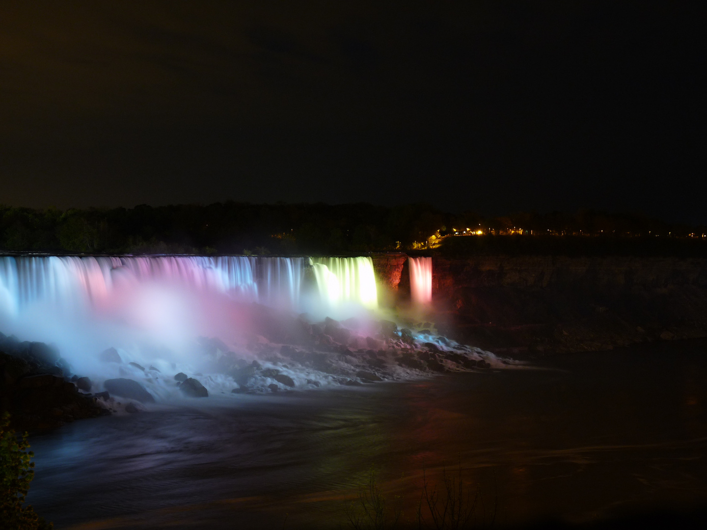 Niagara Fälle bei Nacht