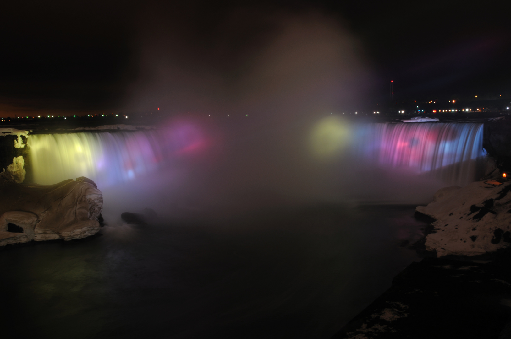 Niagara Fälle bei Nacht