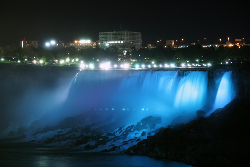 Niagara Fälle bei Nacht