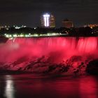 Niagara Fall in rot (Amerikanische Seite)