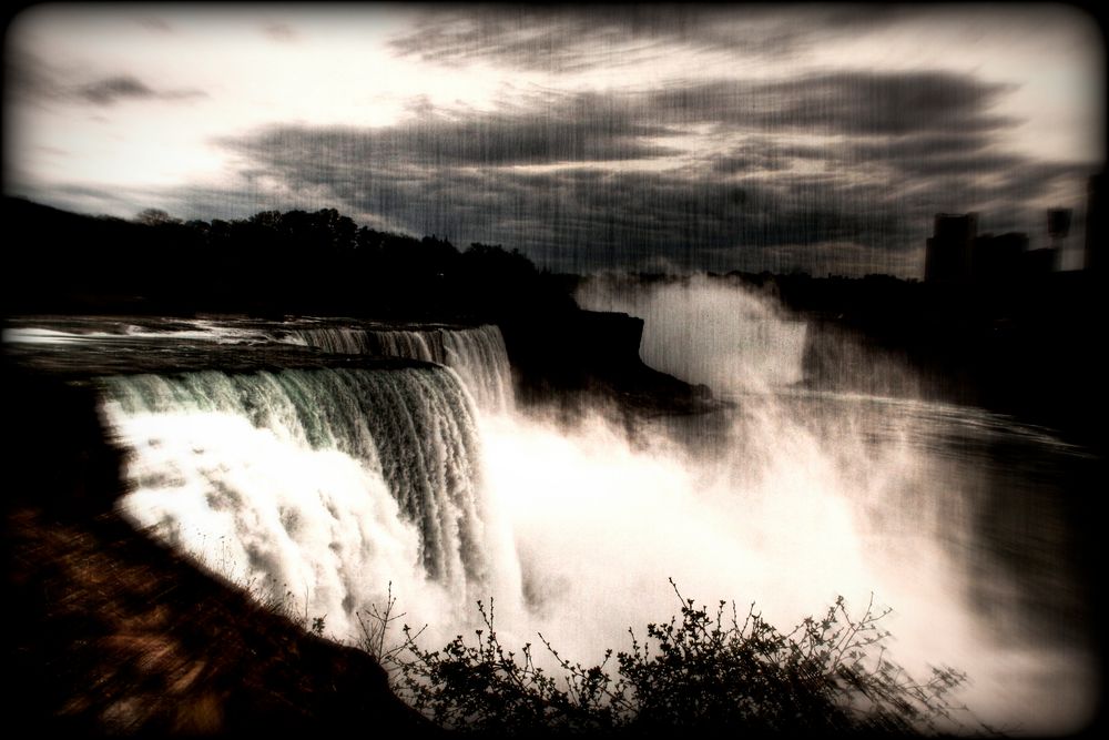 Niagara Falls von Jürgen Schairer 