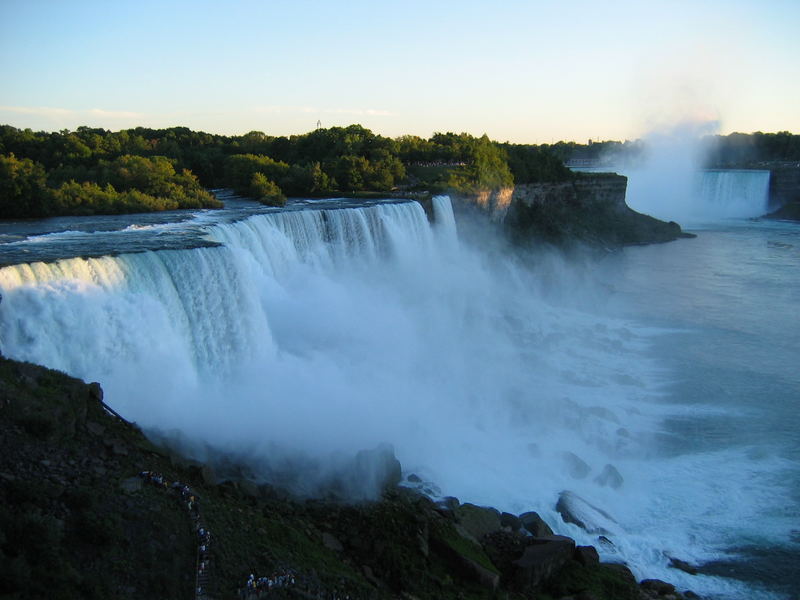 Niagara Falls ( American Falls und Horseshoe Falls )