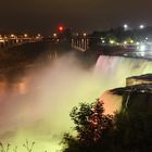 Niagara Falls bei Nacht