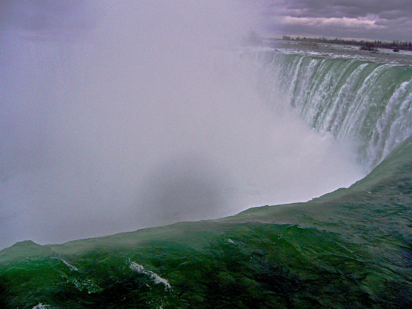 Niagarafälle, kanadische Seite