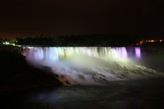 Niagra Falls bei Nacht