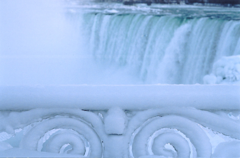 Niagra Falls Winter