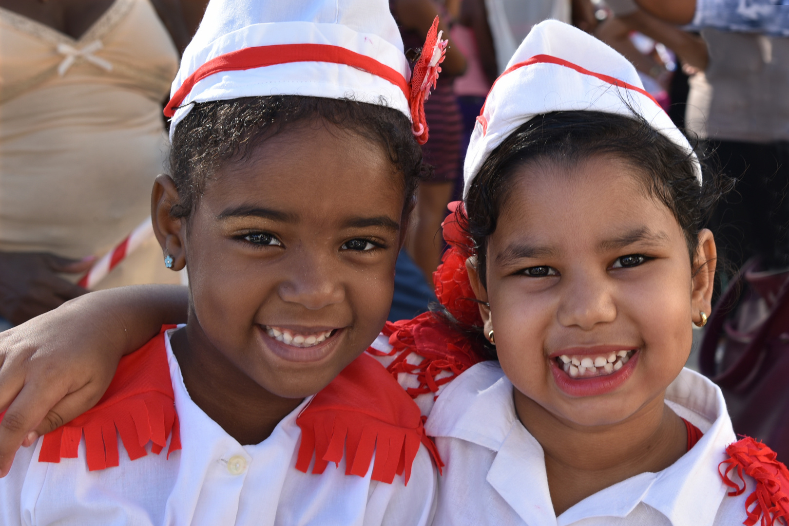 niñas de círculo - Kindergartenkinder 09