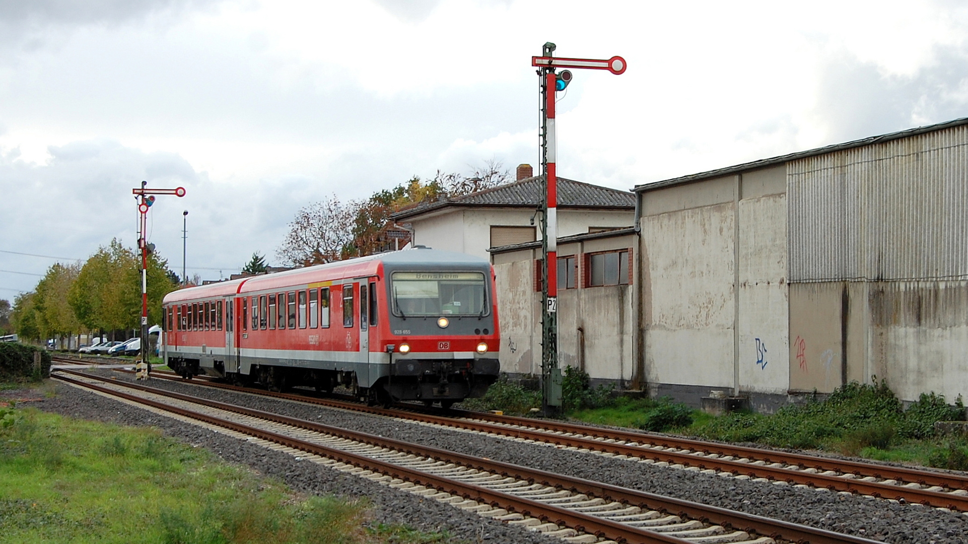 Nibelungenbahn bei der Einfahrt Bf Bürstadt 2011