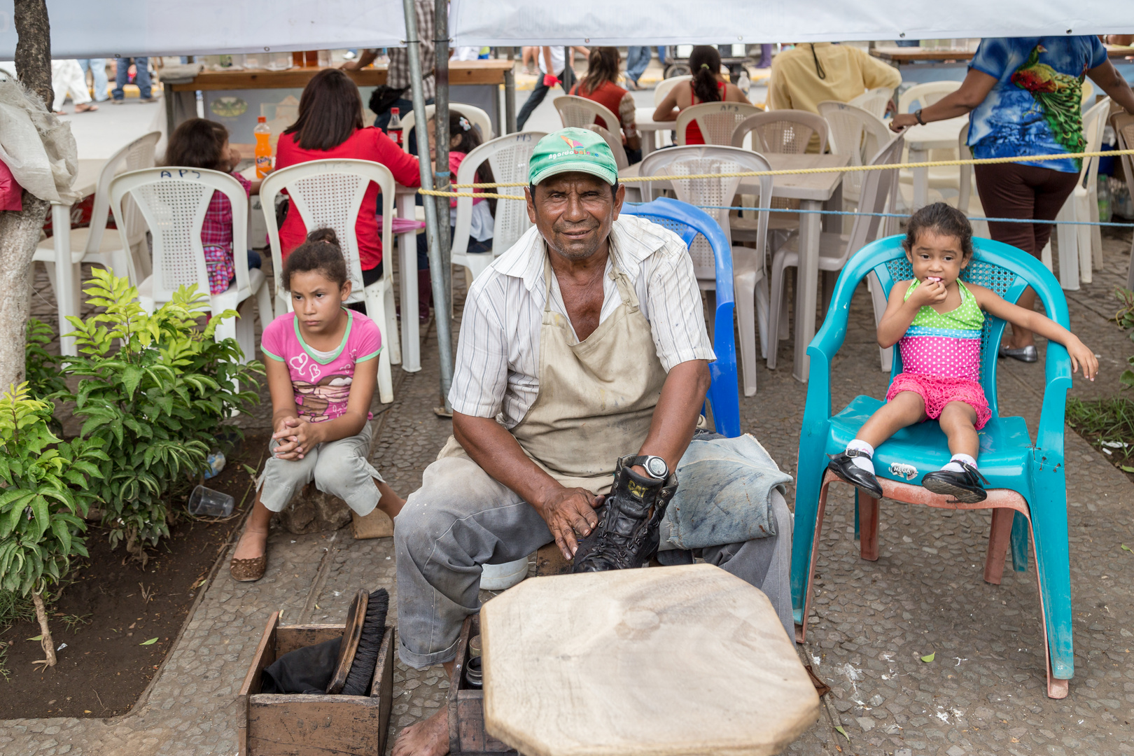  Nicaragua, Der Schuhputzer