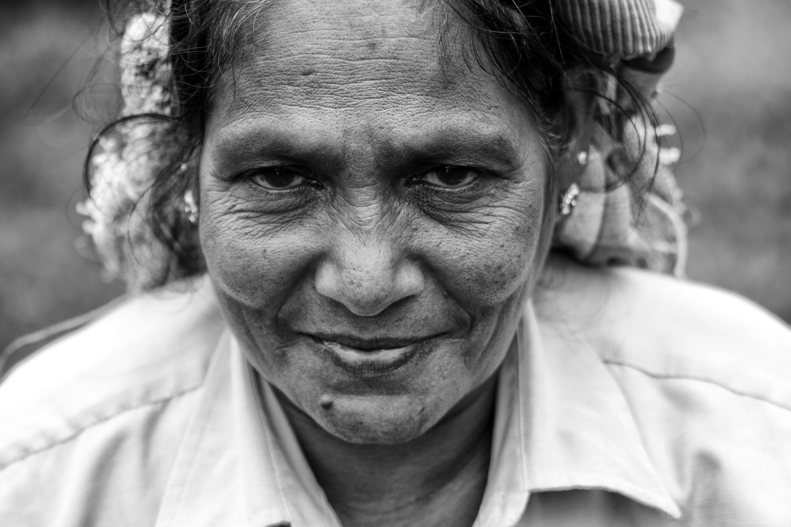 NICE LADY IN SRI LANKA