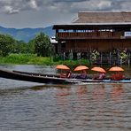 "nice"..... touristinen in burma...