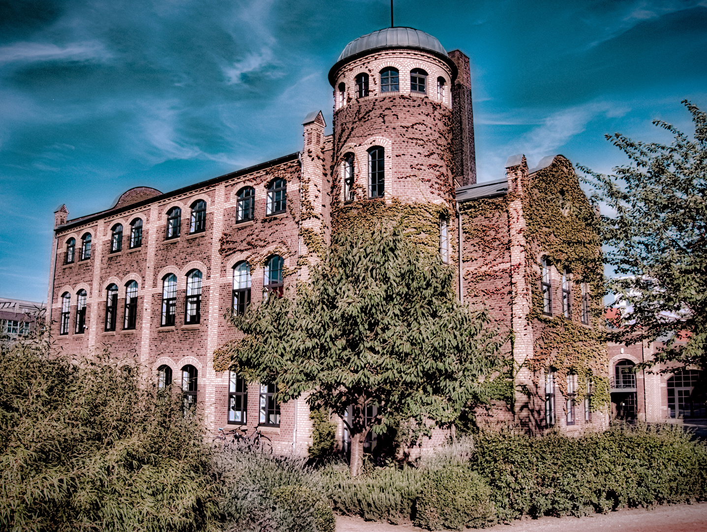 Nicht Ravenna,nicht Rom, Vulkan Gebäude Köln- Ehrenfeld