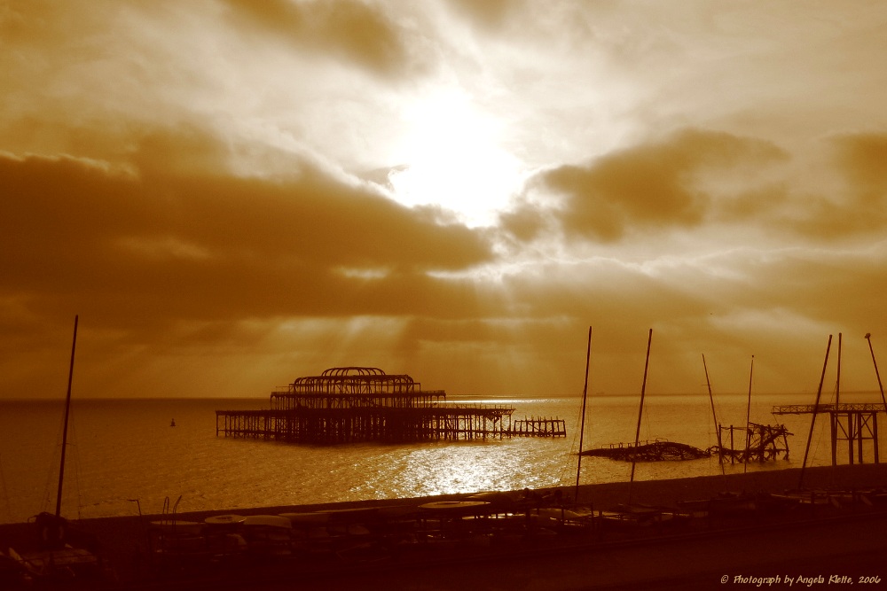 Nichts währt ewig - West Pier