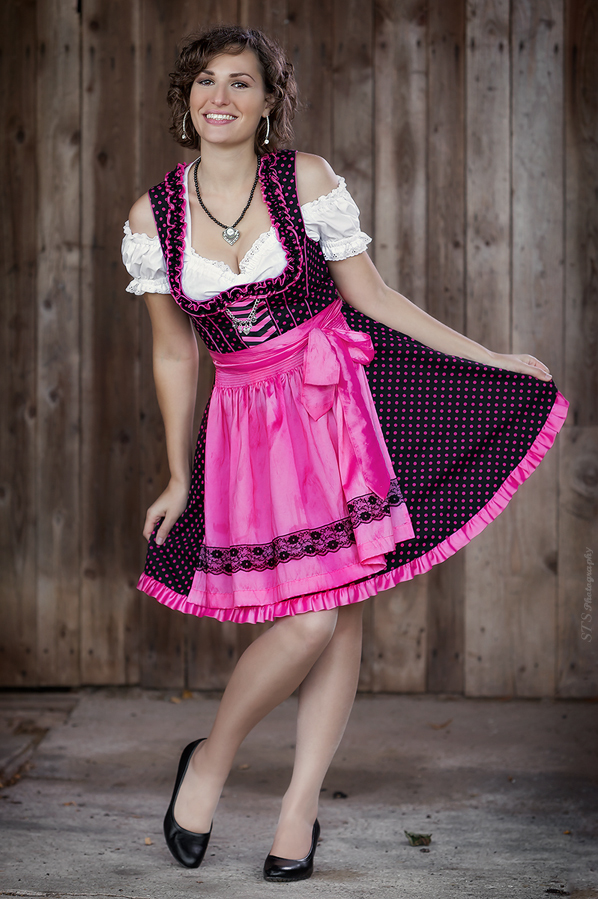 Nickys Dirndl