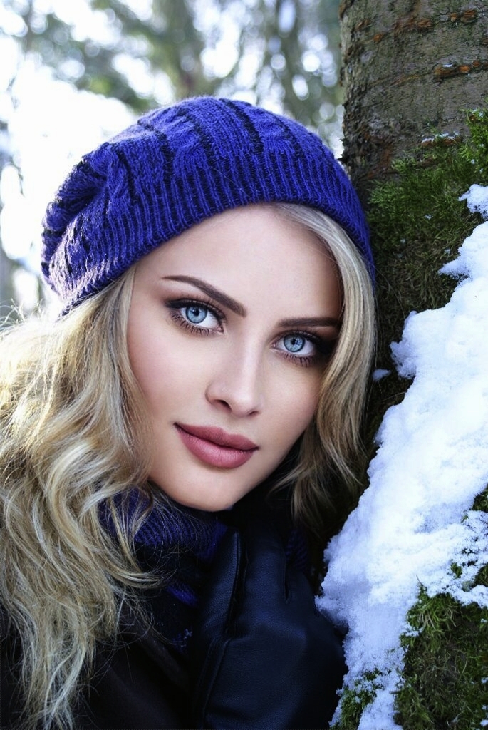 Nicoletta Foto & Bild | erwachsene menschen, portrait, fotos Bilder auf ...
