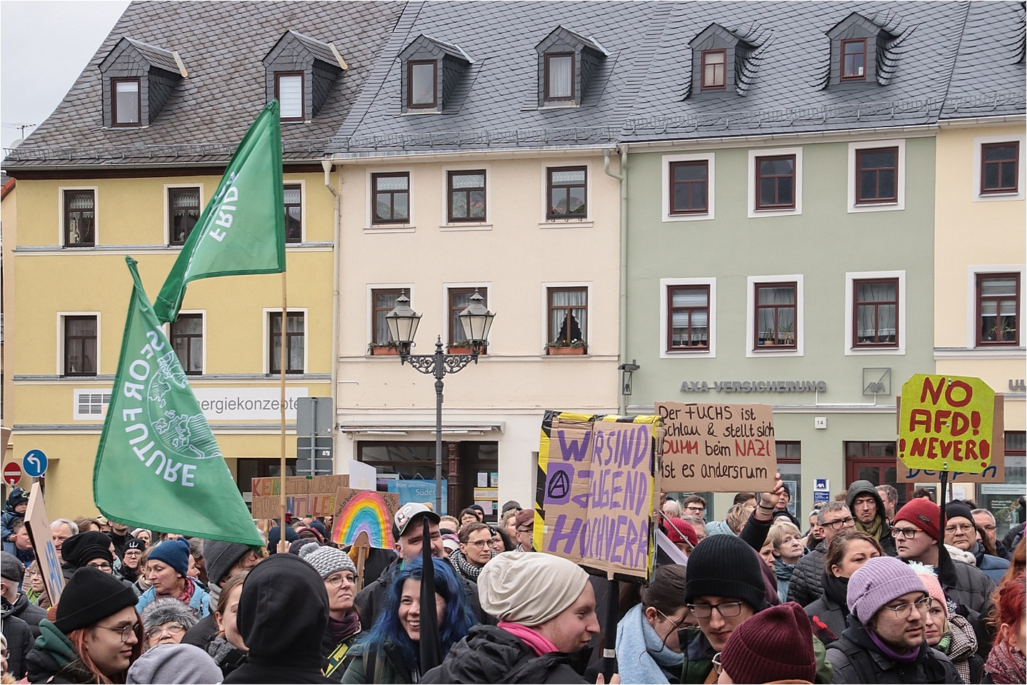 NIE WIEDER IST JETZT 1